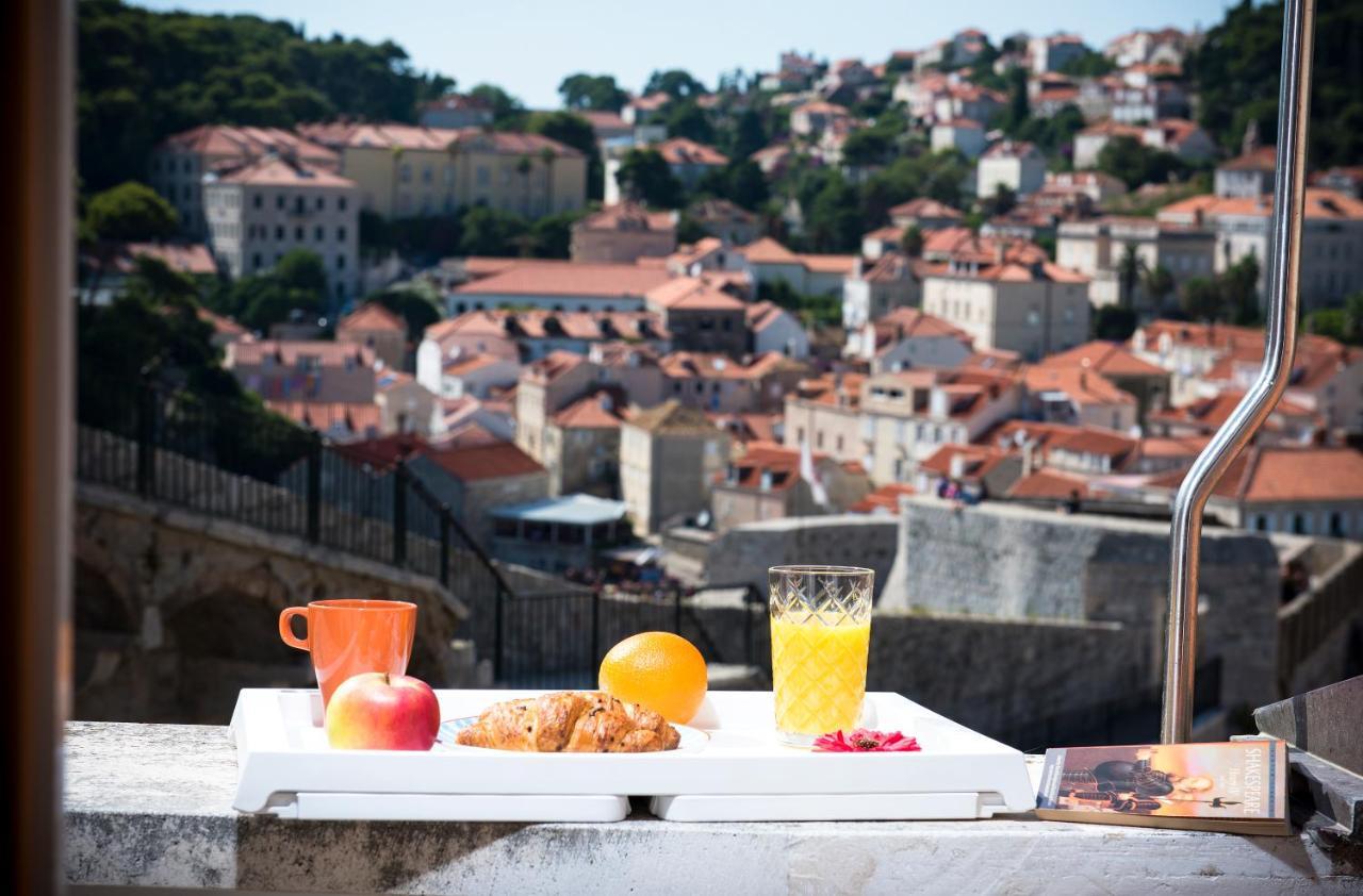 Imperia - Chic! Place With Balcony Apartment *